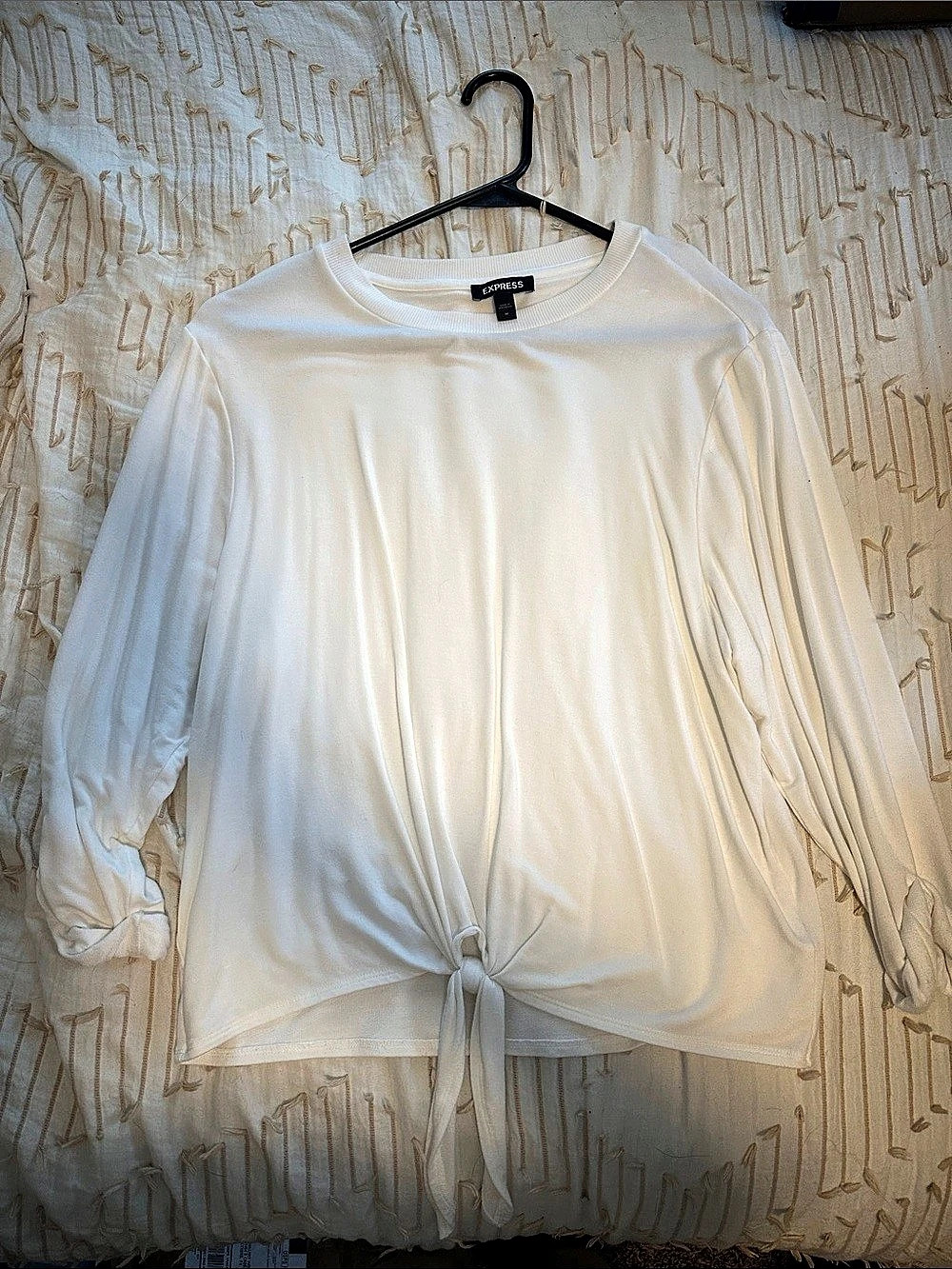 Express Long Sleeve Top in White Size Medium Like New